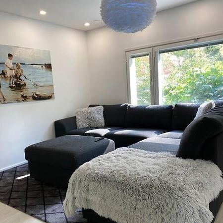 Modern Apt - King-Size Bed - Wifi -Self Check In Apartment Rovaniemi Exterior photo